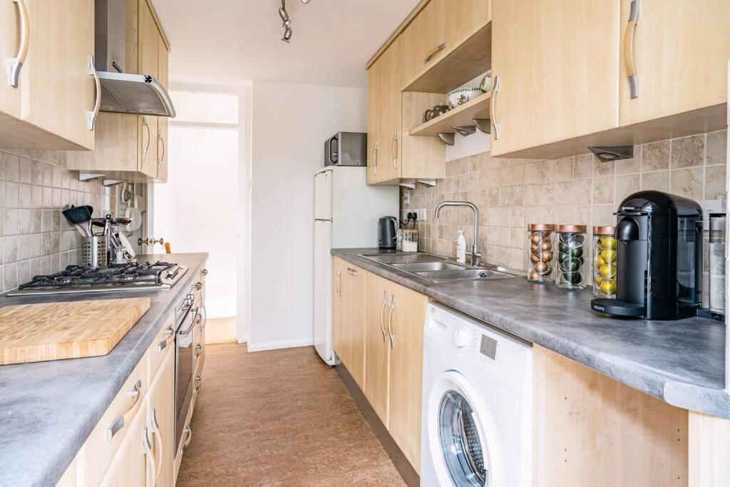 Stunning 4 Bedroom House In Central Bath Eksteriør bilde
